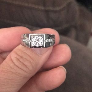 Men’s platinum plated diamond ring. Sz 10